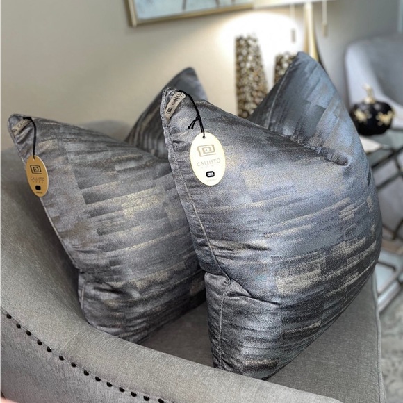 1-NWT CALLISTO HOME DECORATIVE PILLOW (Please read description for details) - Picture 9 of 13